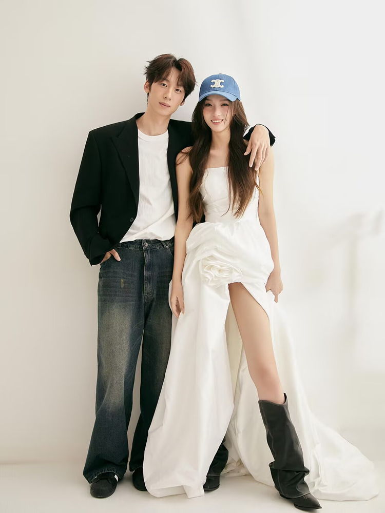 Photography Wedding - Fashionable Street Style Photography Wedding Dress